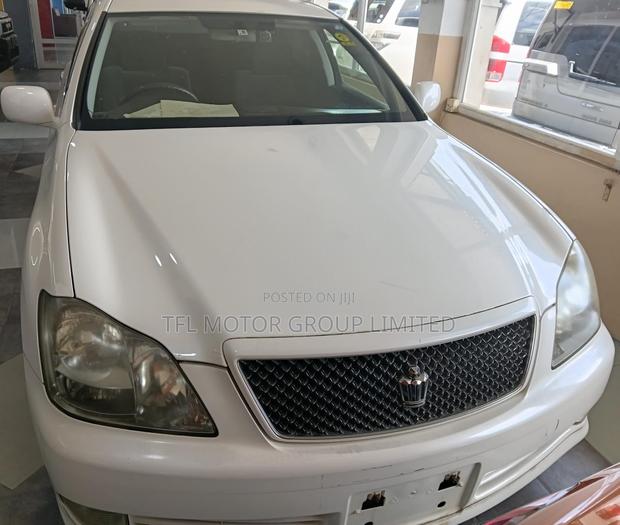 Toyota Crown 2007 White