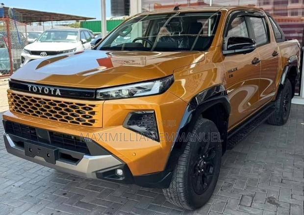 New Toyota Hilux 2026 Orange