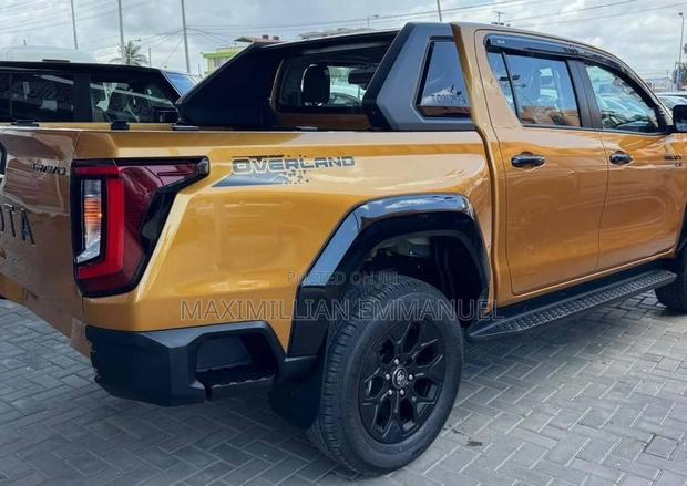 New Toyota Hilux 2026 Orange