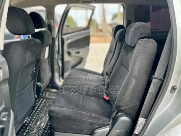 Toyota Wish 2006 Silver