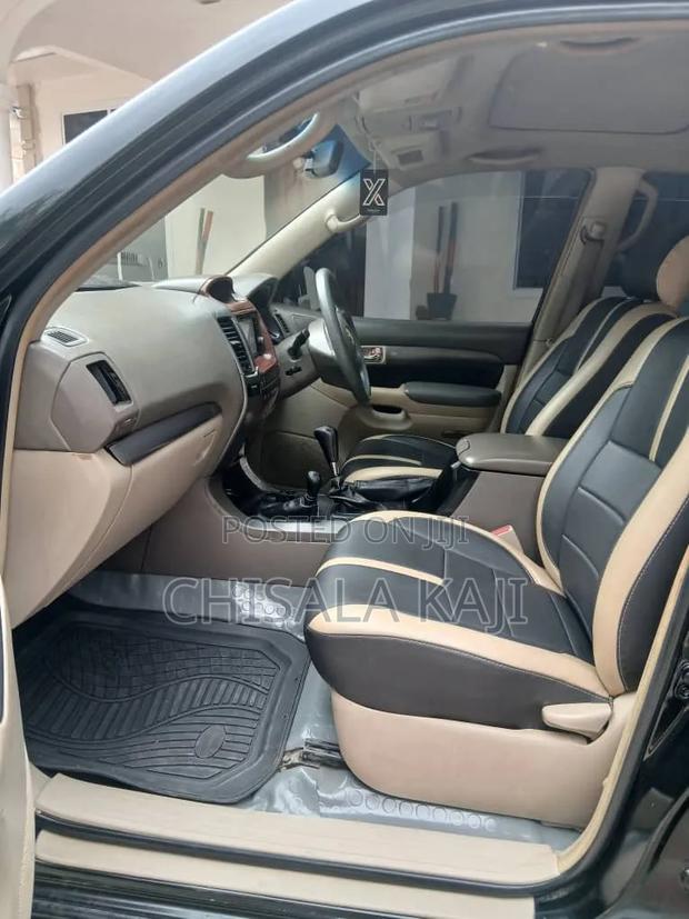 Toyota Land Cruiser Prado 2007 Black