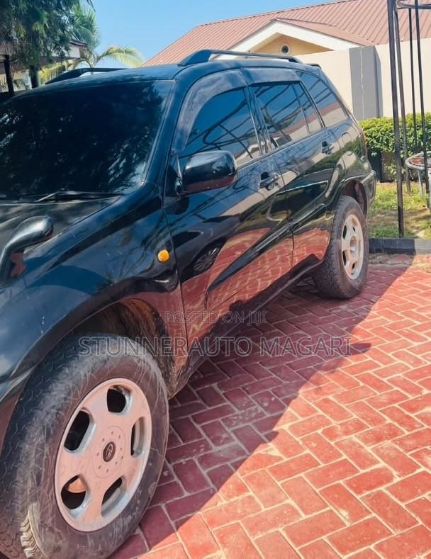 Toyota RAV4 Automatic 2003 Black