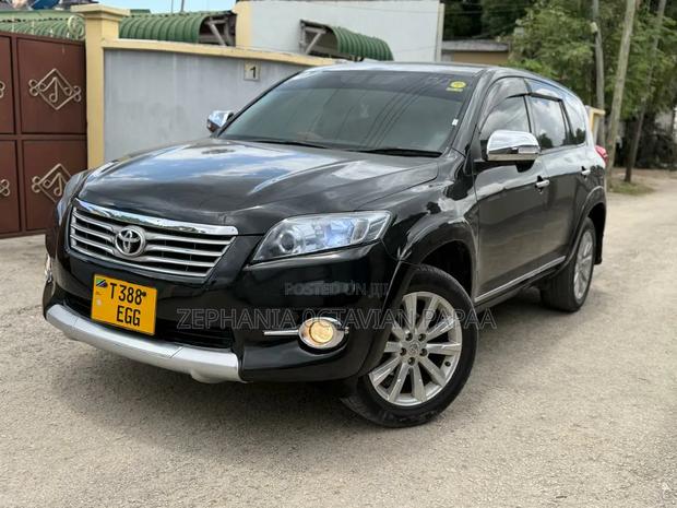 Toyota Vanguard 2010 Black