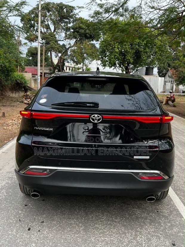 Toyota Harrier 2022 Black
