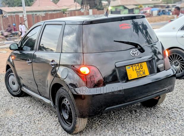 Toyota IST 2004 Black