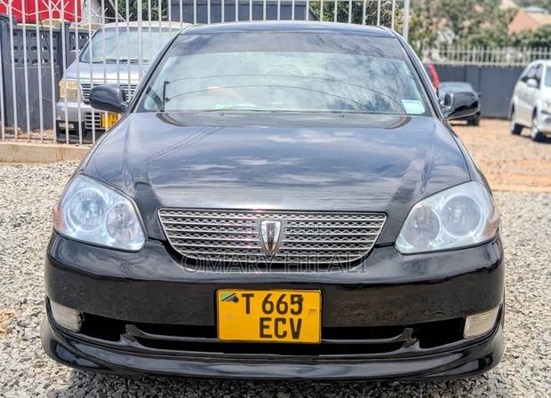 Toyota Mark II 2002 Black