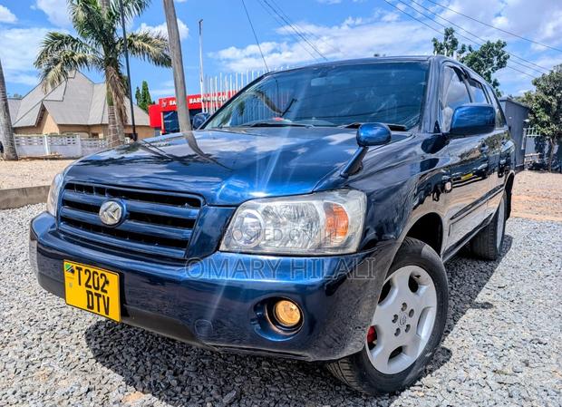 Toyota Kluger 2004 Blue