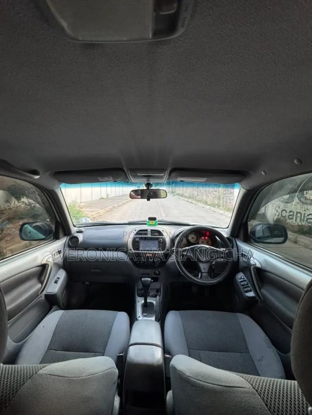 Toyota RAV4 Automatic 2003 Silver