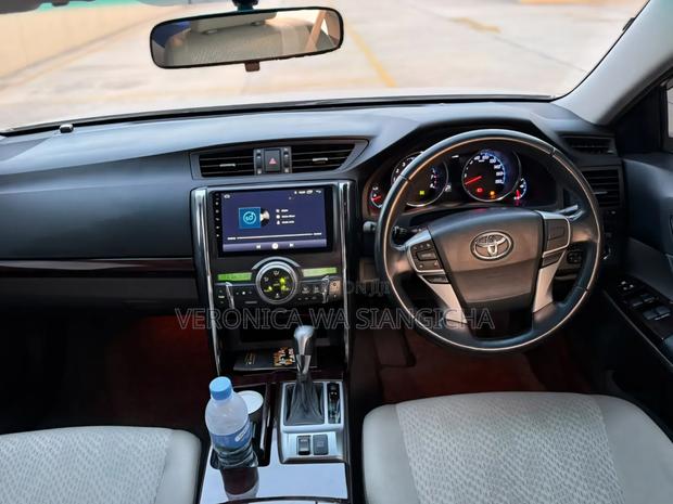 Toyota Mark X 2010 Silver