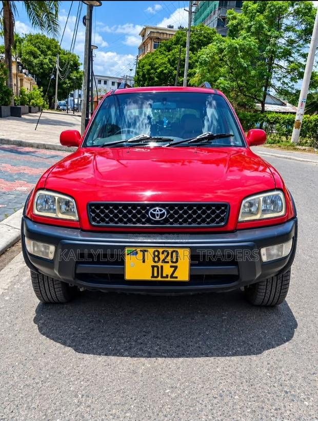 Toyota RAV4 1999 Red