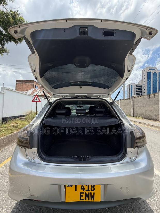 Toyota Blade 2007 Silver