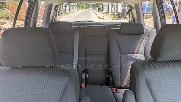 Toyota Kluger 2005 Black