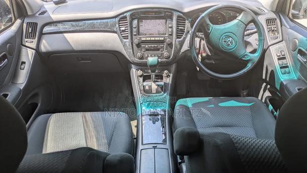 Toyota Kluger 2005 Black