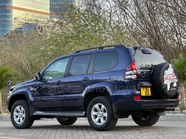 Toyota Land Cruiser Prado 2006 Blue