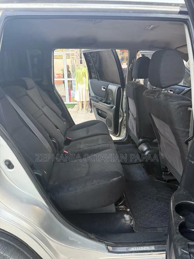 Toyota Kluger 2005 Silver