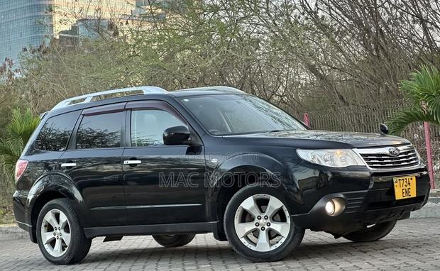 Subaru Forester 2010 Black