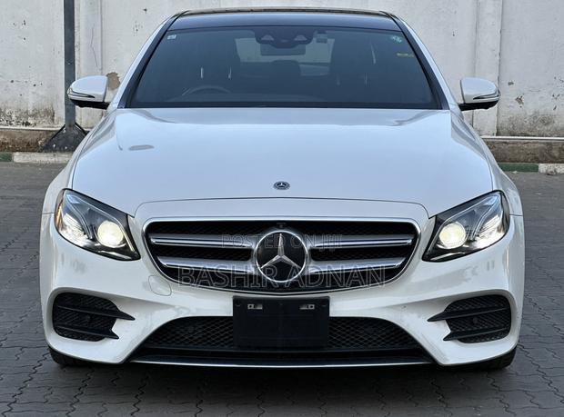 Mercedes-Benz E220 2017 Pearl