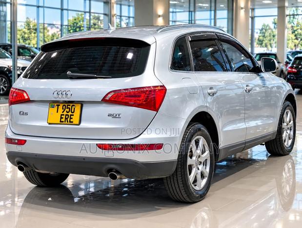 Audi Q5 2009 Silver