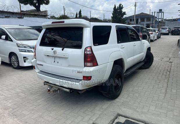 Toyota Hilux Surf 2.7 SSR 2004 White