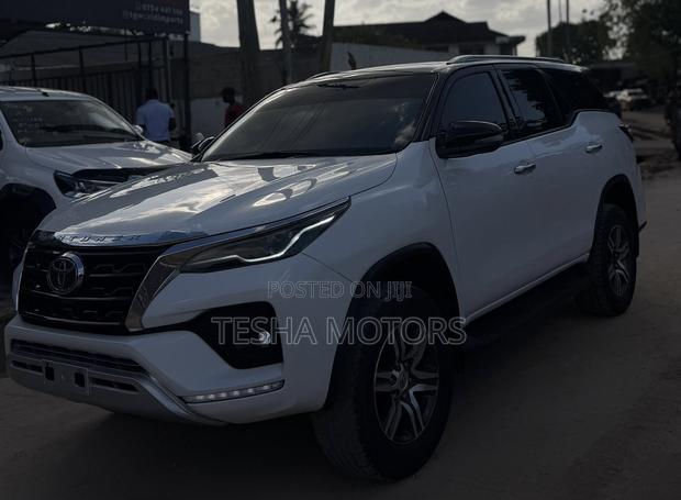 Toyota Fortuner 2020 White