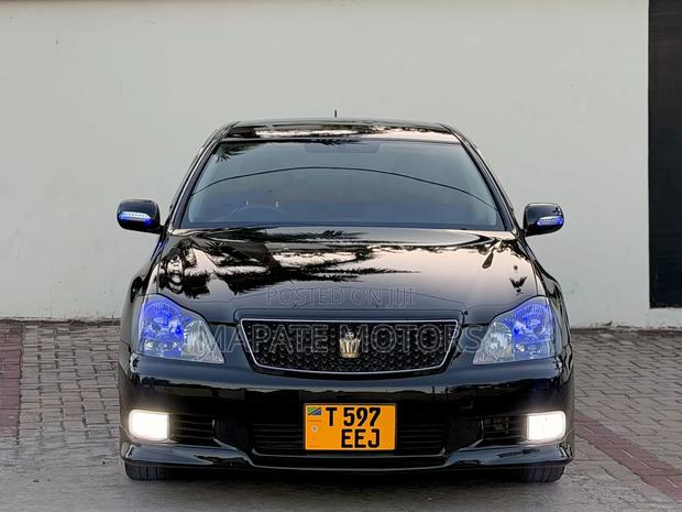 Toyota Crown 2007 Black