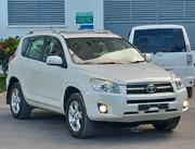 Toyota RAV4 2012 White for sale