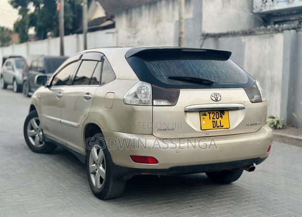 Toyota Harrier 2008 Gold
