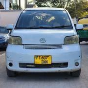 Toyota Porte 2005 White for sale