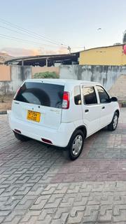 Suzuki Swift 2004 White for sale