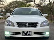 Toyota Crown Royale 2005 Pearl for sale