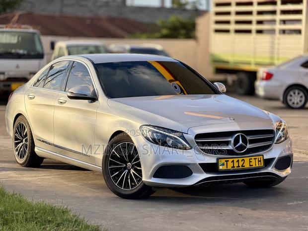 Mercedes-Benz C-Class 2016 Silver