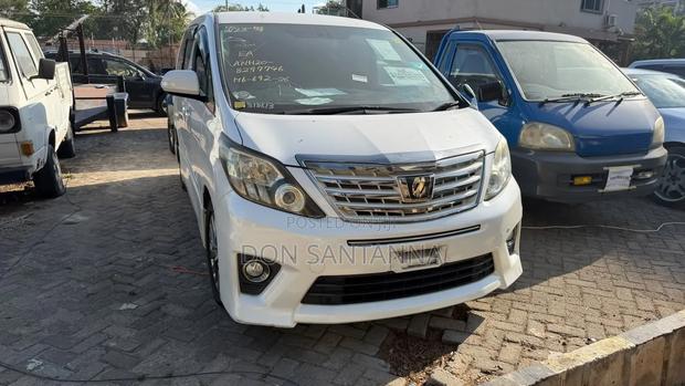 Toyota Alphard 2013 White