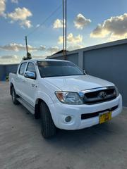 Toyota Hilux 2003 White for sale