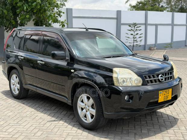 Nissan X-Trail 2010 Black