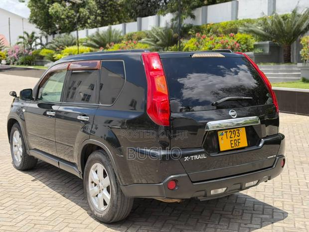 Nissan X-Trail 2010 Black