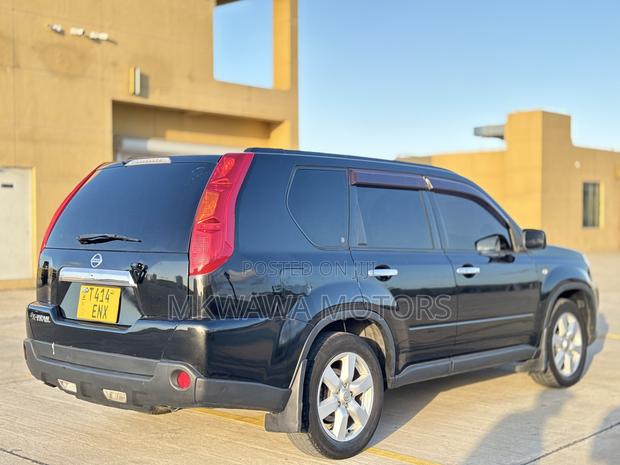 Nissan X-Trail 2010 Black