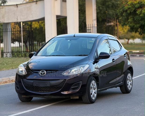 Mazda Demio 2012 Maroon