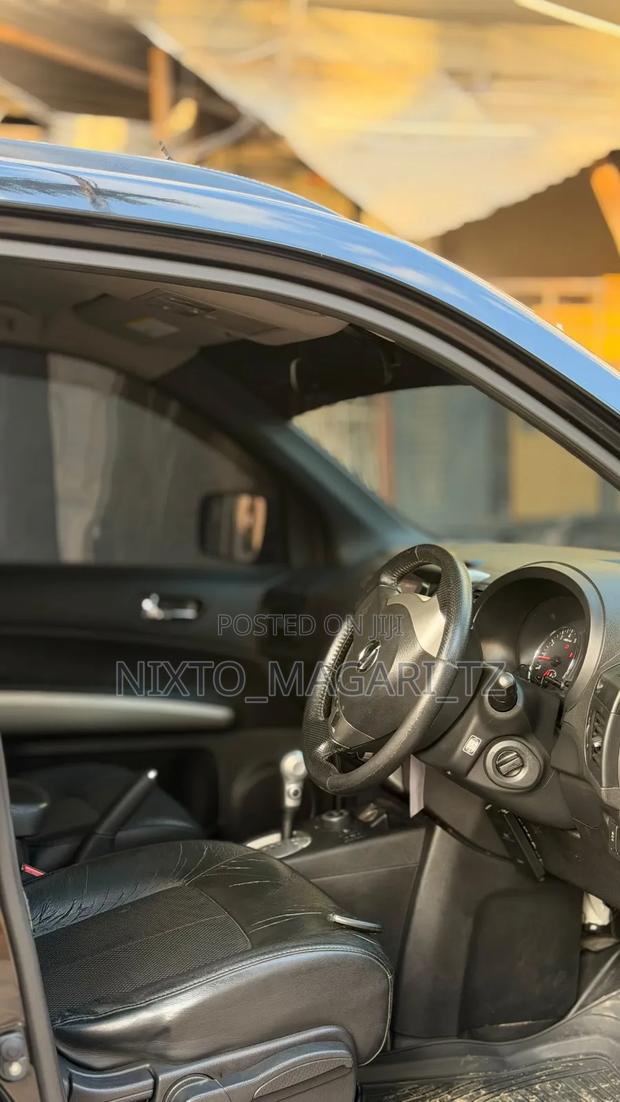 Nissan X-Trail 2012 Black