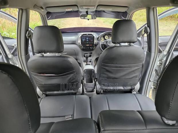 Toyota RAV4 Automatic 2003 Silver