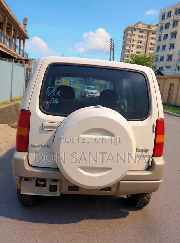 Suzuki Jimny 2002 White