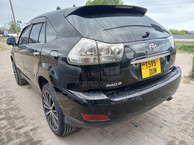 Toyota Harrier 2.4 2010 Black