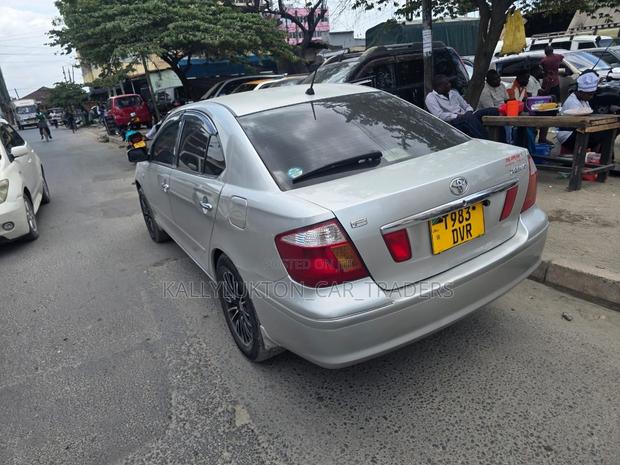 Toyota Premio 2006 Silver