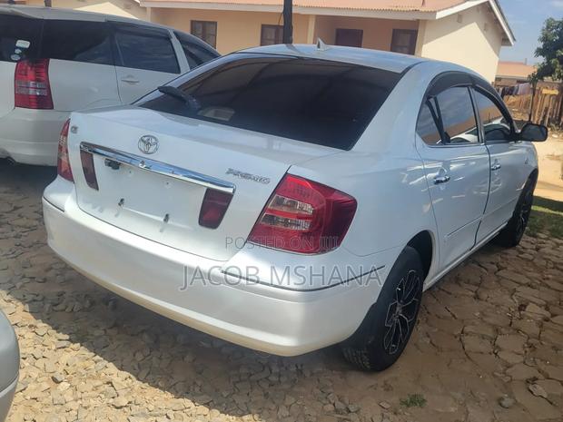 Toyota Premio 2006 White