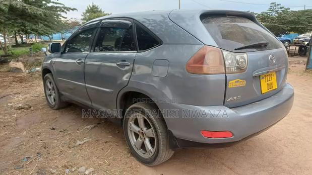 Toyota Harrier 2006 Silver