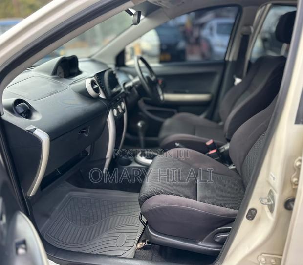 Toyota IST 2005 Pearl