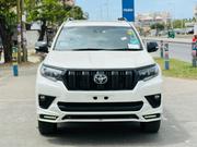 Toyota Land Cruiser Prado 2.8 2023 White for sale