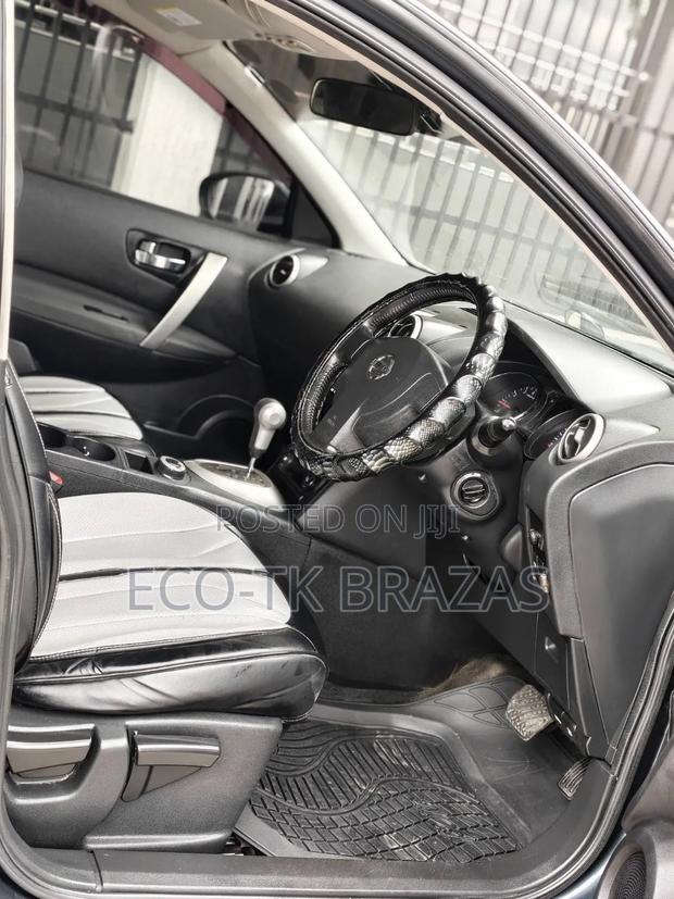 Nissan Dualis 2010 Gray