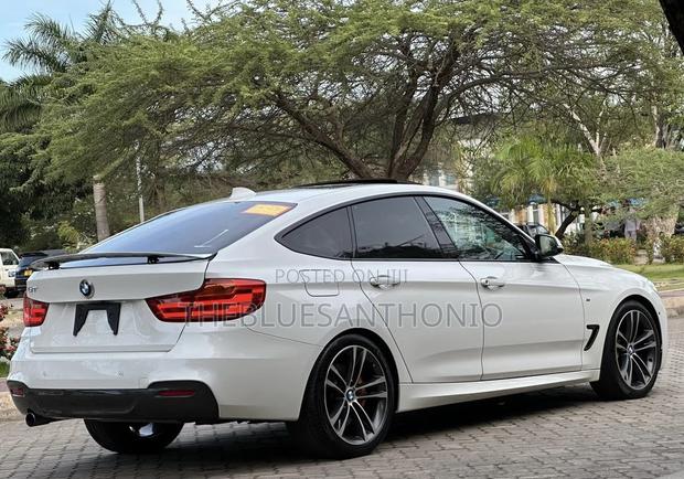 BMW G-Series 2012 Pearl