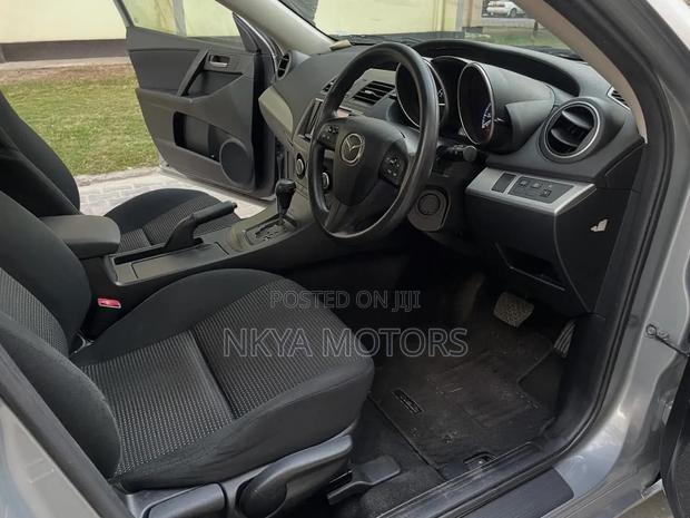 Mazda Axela 2012 Gray