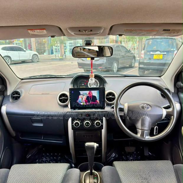 Toyota IST 2006 Silver